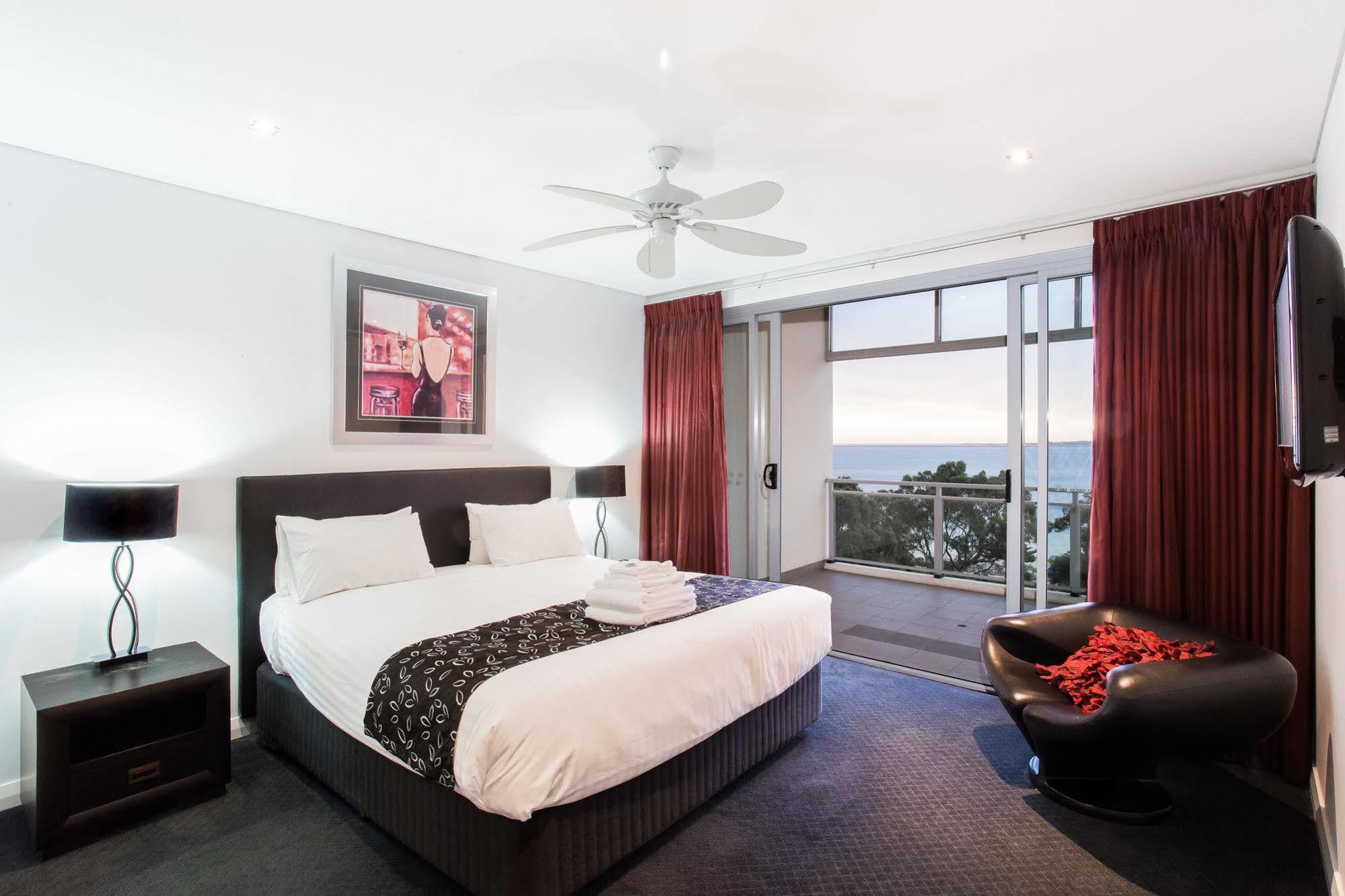 Spinnakers By Rockingham Apartments المظهر الخارجي الصورة